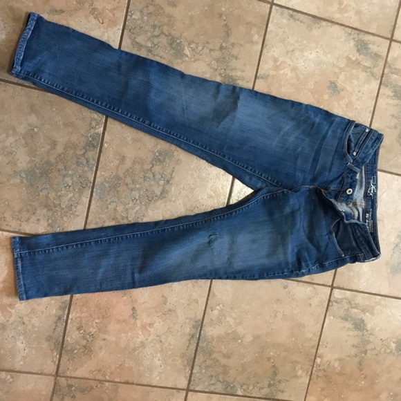 Levi jeans Size 29 fairly used - Picture 2 of 7